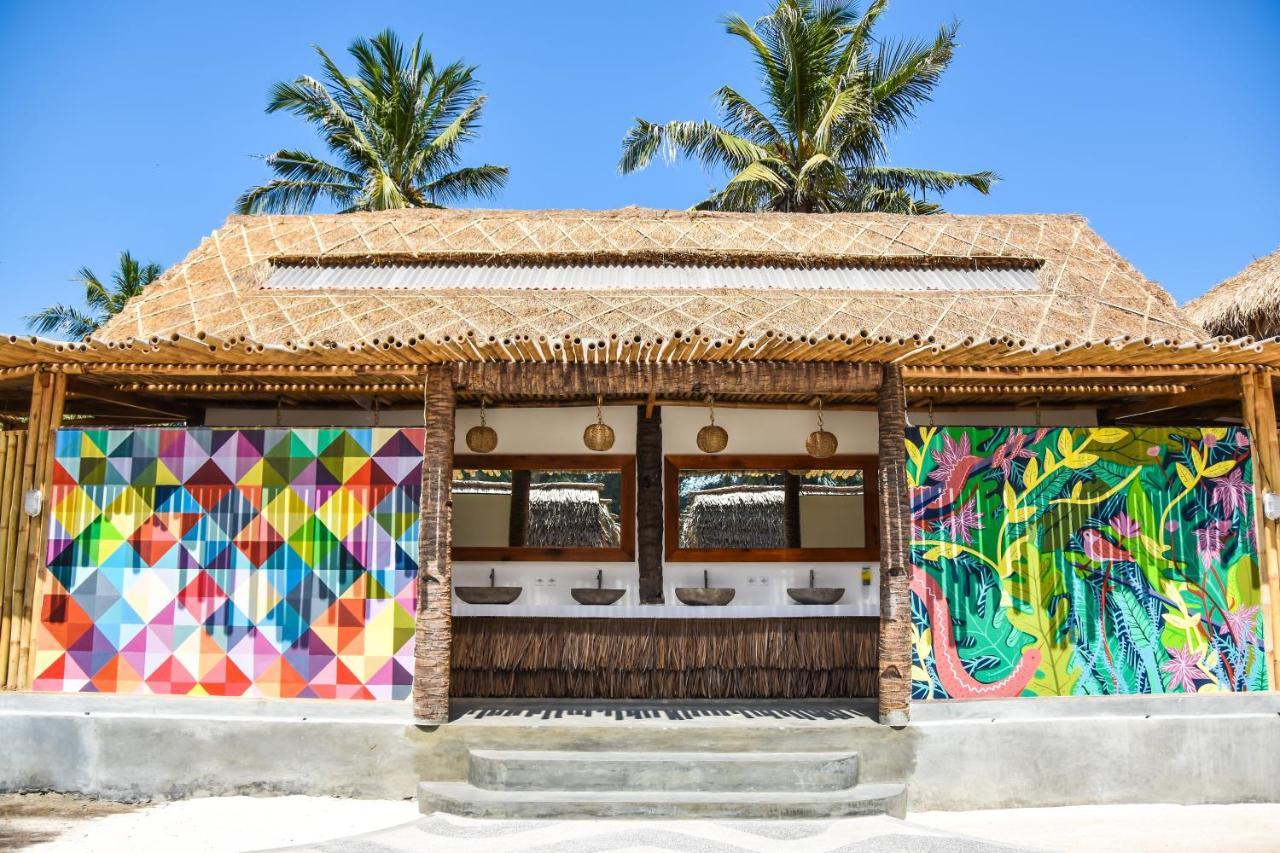 Mad Monkey Gili Trawangan Hostel Exterior foto The bathrooms at the beach bar