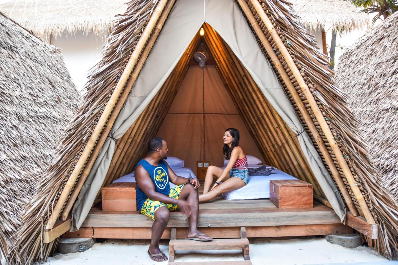 Mad Monkey Gili Trawangan Hostel Exterior foto A guest at the resort